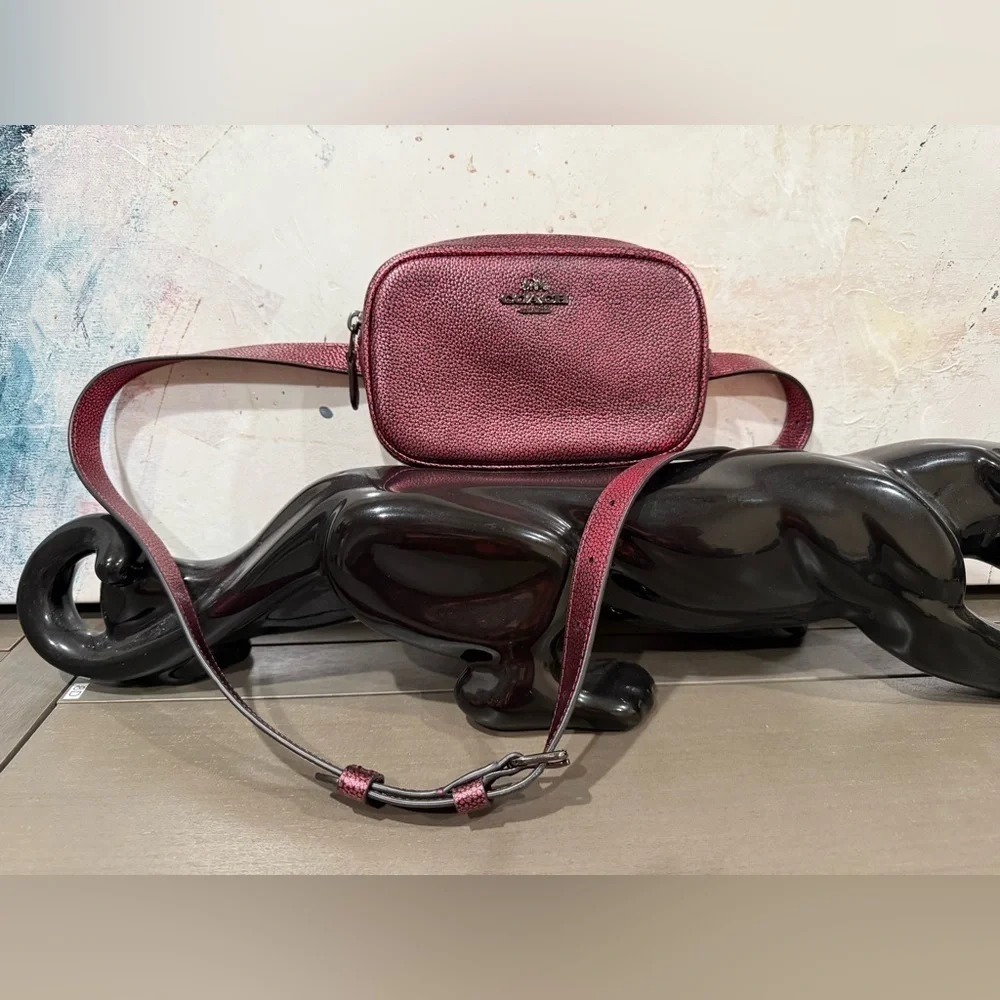 COACH Metallic Pebbled Leather Convertible Belt Bag Berry Pink Silver Like New